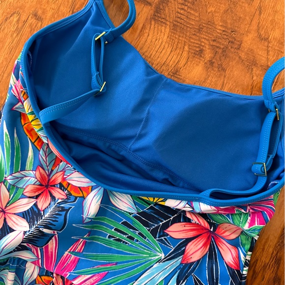 Into the Bleu by Amerex One Piece Swimsuit Dress Blue Floral Size 6 - Picture 7 of 8